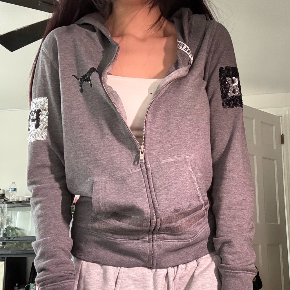 PINK VICTORIA SECRETGray bedazzled Zip-Up Hoodie